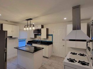 8 Salem St #1F, Spencer, MA 01562