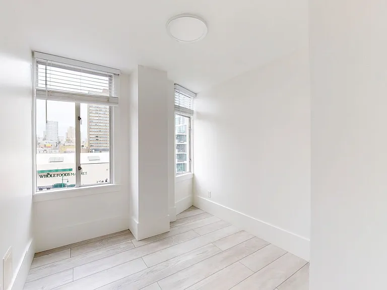 1801 California St #304 — Photo 13