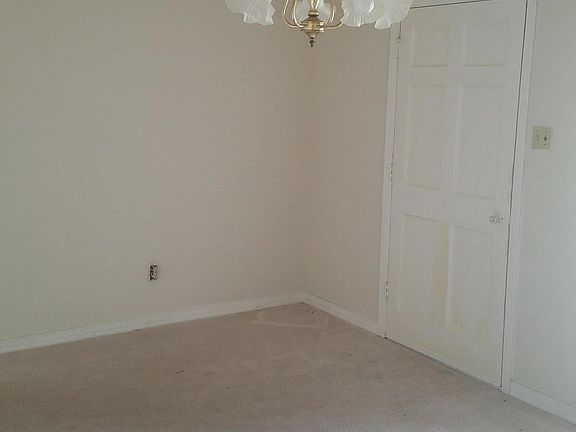4th image of 124 Weaver Dr