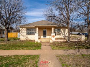 813 E Reynolds St, Stamford, TX 79553