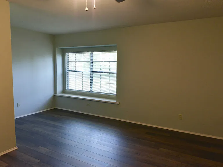 Master Bedroom Sitting Area