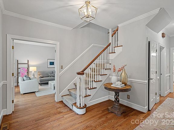 2nd image of 6322 Bentridge Dr