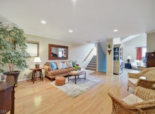 2 Cadence Ct #3502, Morristown, NJ 07960