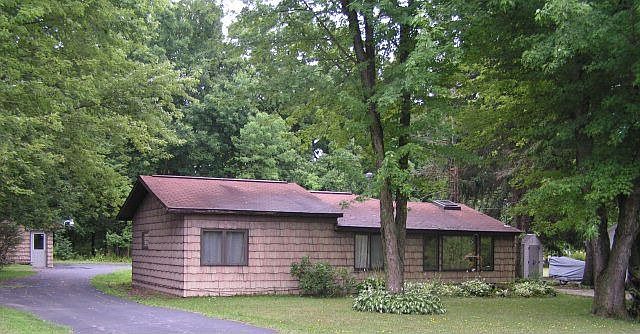 1st image of 8984 Sunnyside Dr