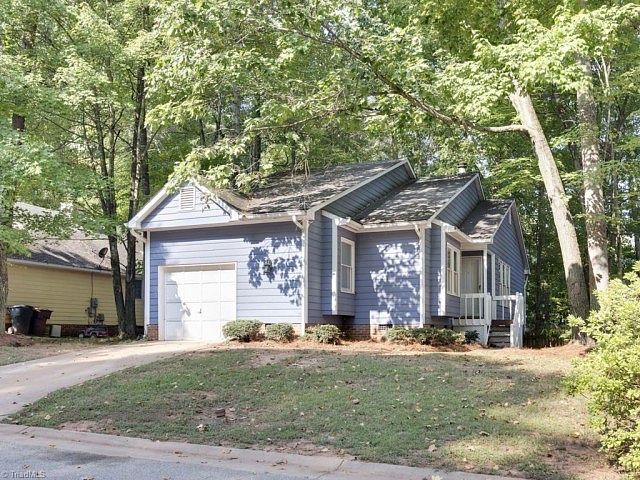 1st image of 4005 King Edward Ct