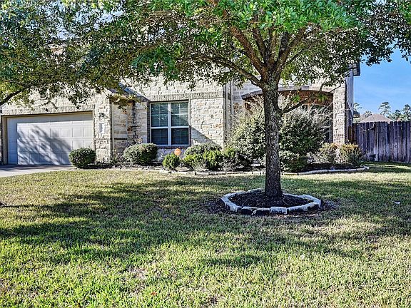 3rd image of 2619 Colony Haven Cir