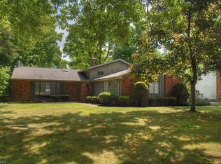 8567 Countryside Dr, Northfield, OH 44067