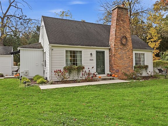3rd image of 323 Embury Rd