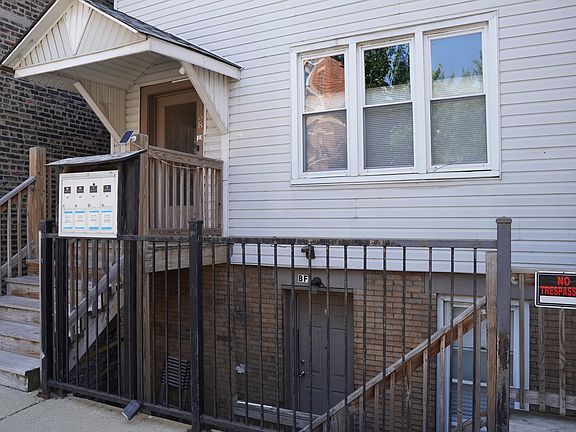 5th image of 1838 S Racine Ave #B