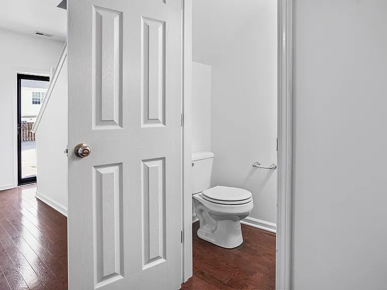 4006 Clinton Ln — Photo 10