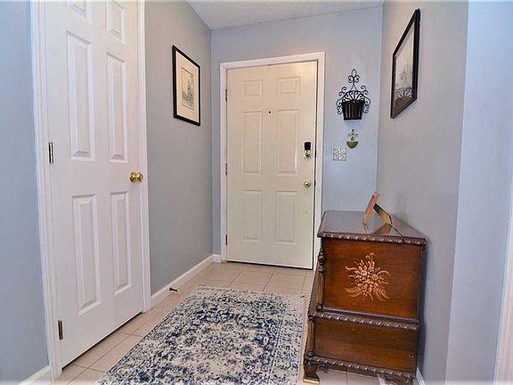2nd image of 711 Lancelot Dr