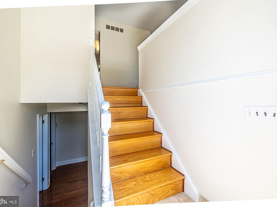 4061 Center Ave, Lafayette Hill, PA 19444 | Zillow