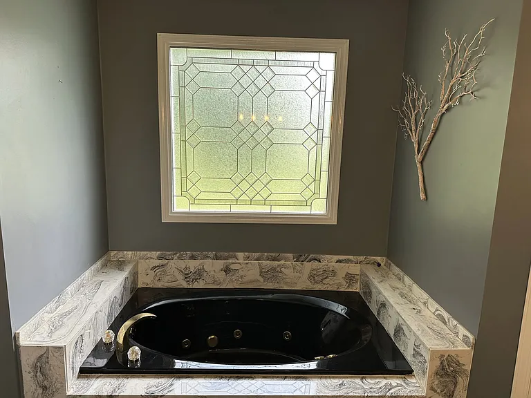 jacuzzi tub