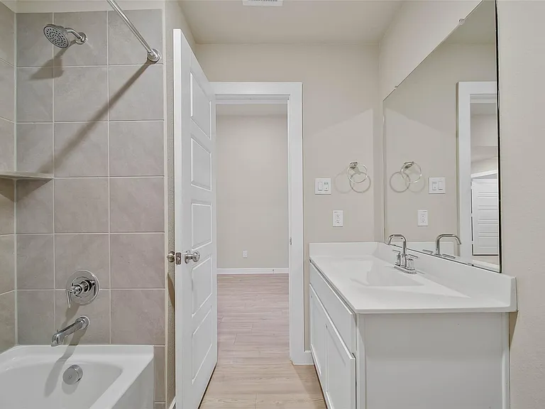1016 Brighton Orchards Ln — Photo 29