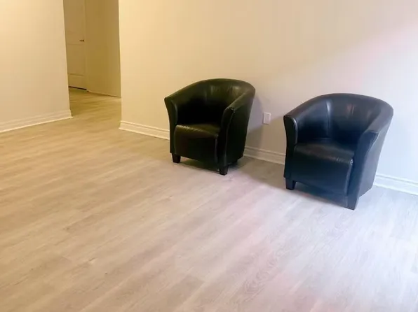 45 Bowbeer Rd #Basement, Oakville, ON L6H 0Z5