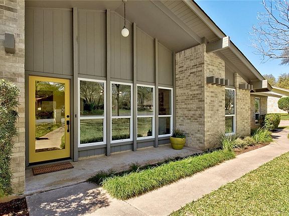 4th image of 9208 Queenswood Dr