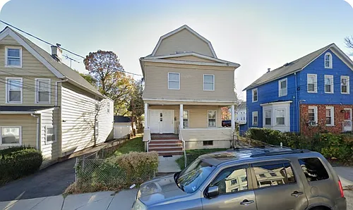 32 Llewellyn Ave #3 Photo 1