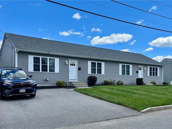 71-73 Carlton St, Cranston, RI 02910