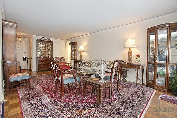 Sold by Akam Sales and Brokerage | media 4