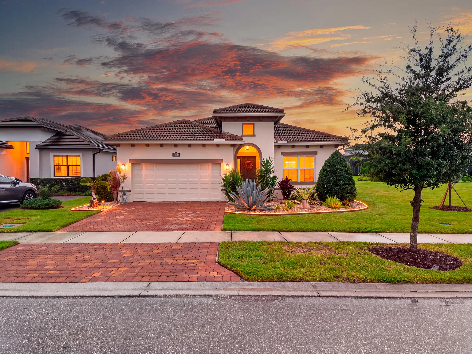 3 bed, 2.0 bath, 1932 sqft, $4,250 — Photo 1