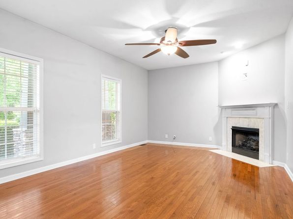 882 Passenger Creek Ln