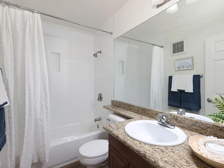 Shadowridge Park Apartments — Photo 36