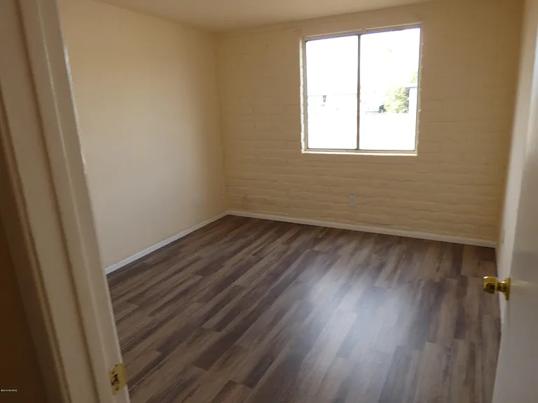 7540 E Poplar St — Photo 8