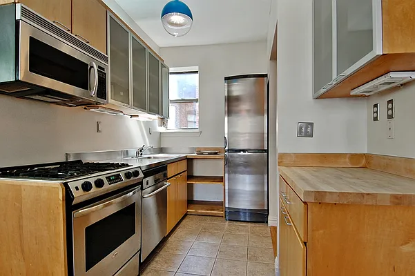 Sold by Corcoran | media 2