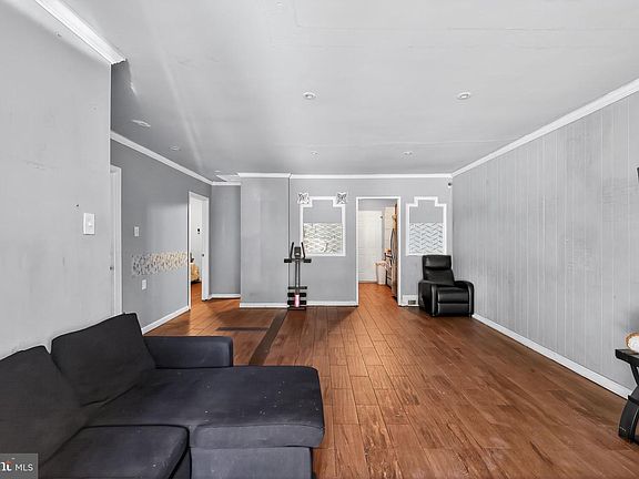 5th image of 7805 Oxman Rd