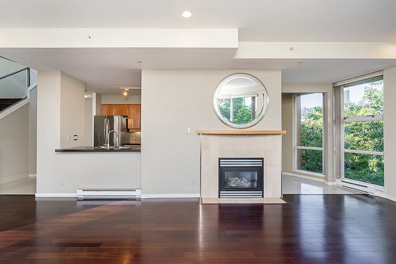 2 bed, 1605 sqft, $7,000 — Photo 1
