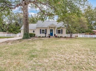 950 N Roosevelt Ave, Wichita, KS 67208
