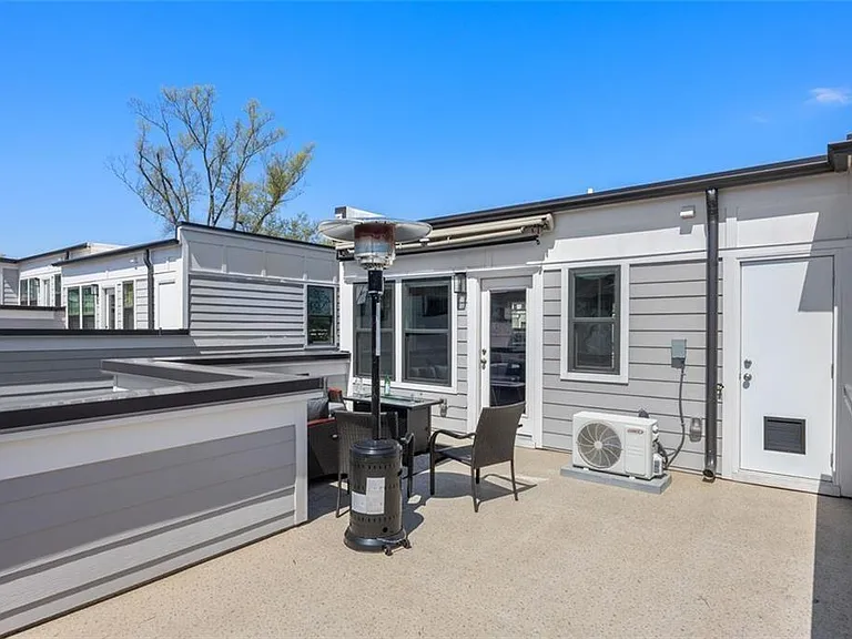 2145 Burnside Dr NW — Photo 51