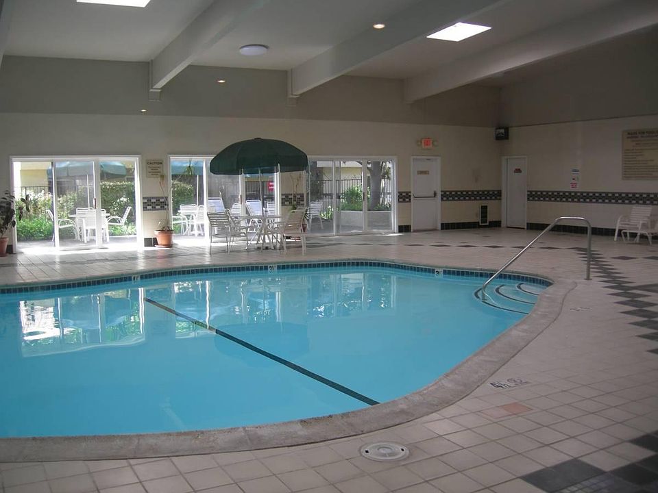 1st image of 304 Tradewinds Dr APT 3