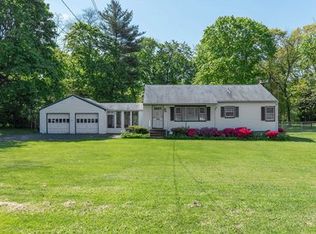 160 Smith Rd, Ronkonkoma, NY 11779