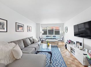 15 Charles St APT 2H, New York, NY 10014