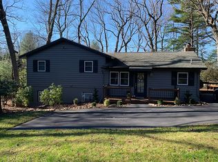 67 Deer Run Rd, Glade Valley, NC 28627