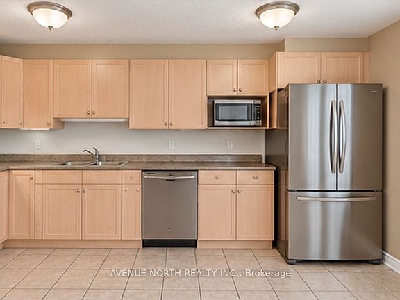 3rd image of 3520 Downpatrick Rd #41