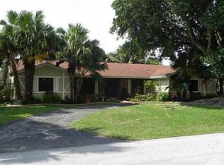 8924 SW 177th Ter, Palmetto Bay, FL 33157