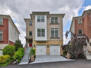 5351 Grand Vista Ct, Cincinnati, OH 45227