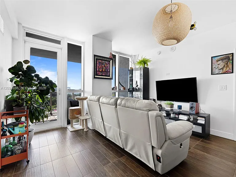 244 Biscayne Blvd #701 — Photo 11