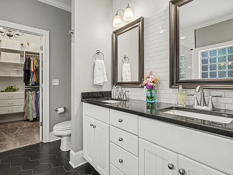 625 Palisades Ct — Photo 17