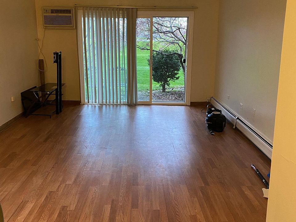 1st image of 870 Trace Dr APT 101
