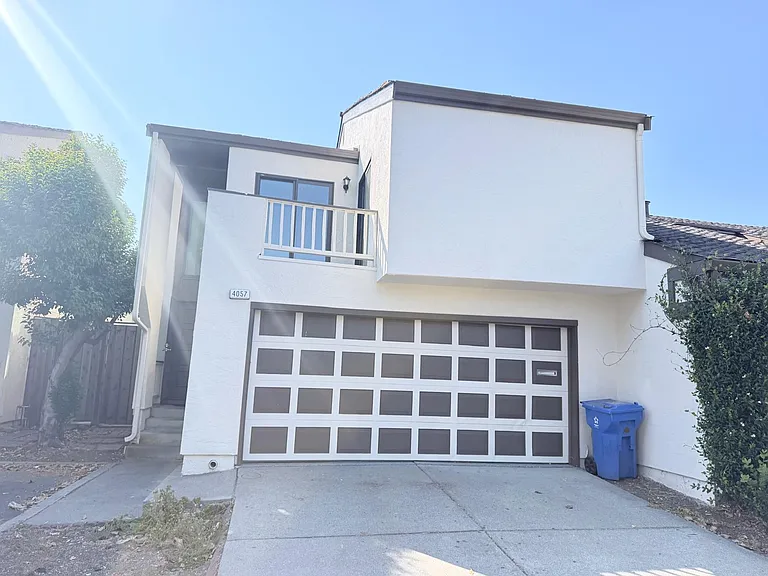 4057 San Francisco Ter — Photo 1