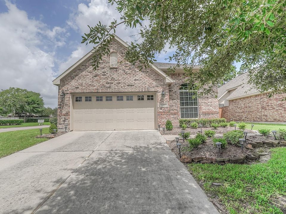 1st image of 2422 Ameno Dr