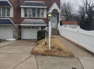 11872 Basile Rd, Philadelphia, PA 19154