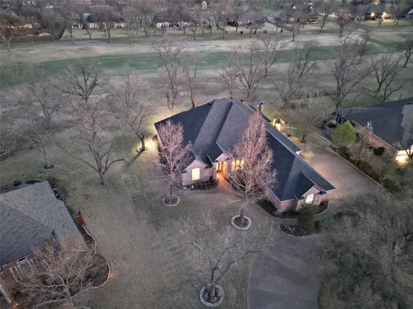 9617 Champions Dr, Granbury, TX 76049