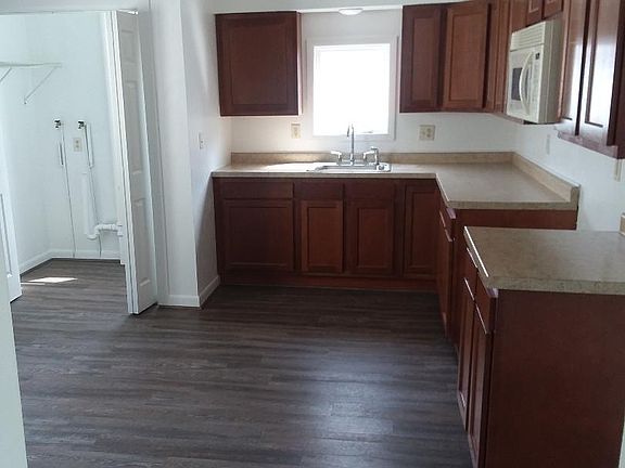 4th image of 1129 Lincoln Ave