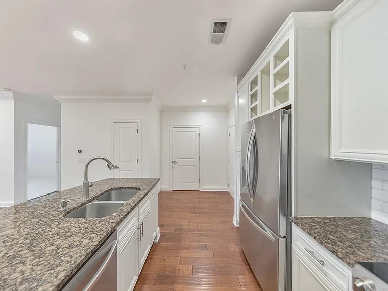 901 Abernathy Rd #1190 — Photo 25