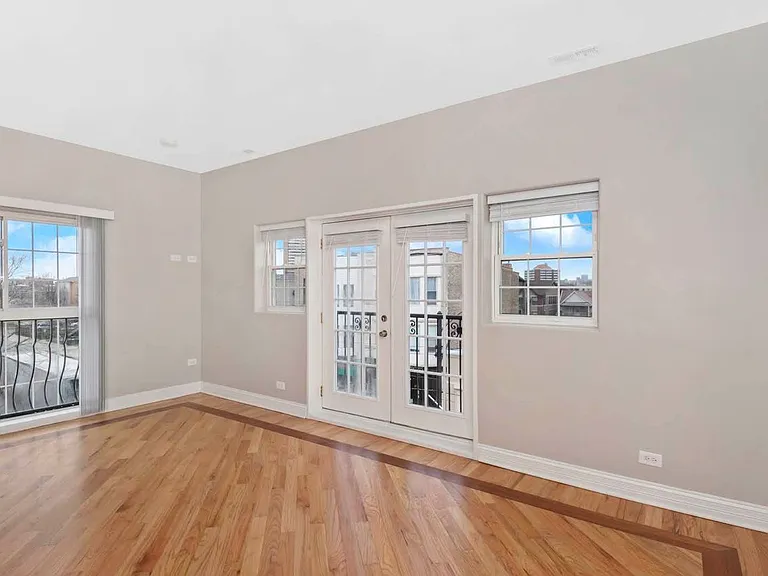 535 E 43rd St #3W — Photo 14