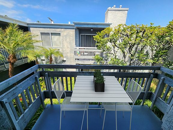 2nd image of 1410 Wellesley Ave APT 201